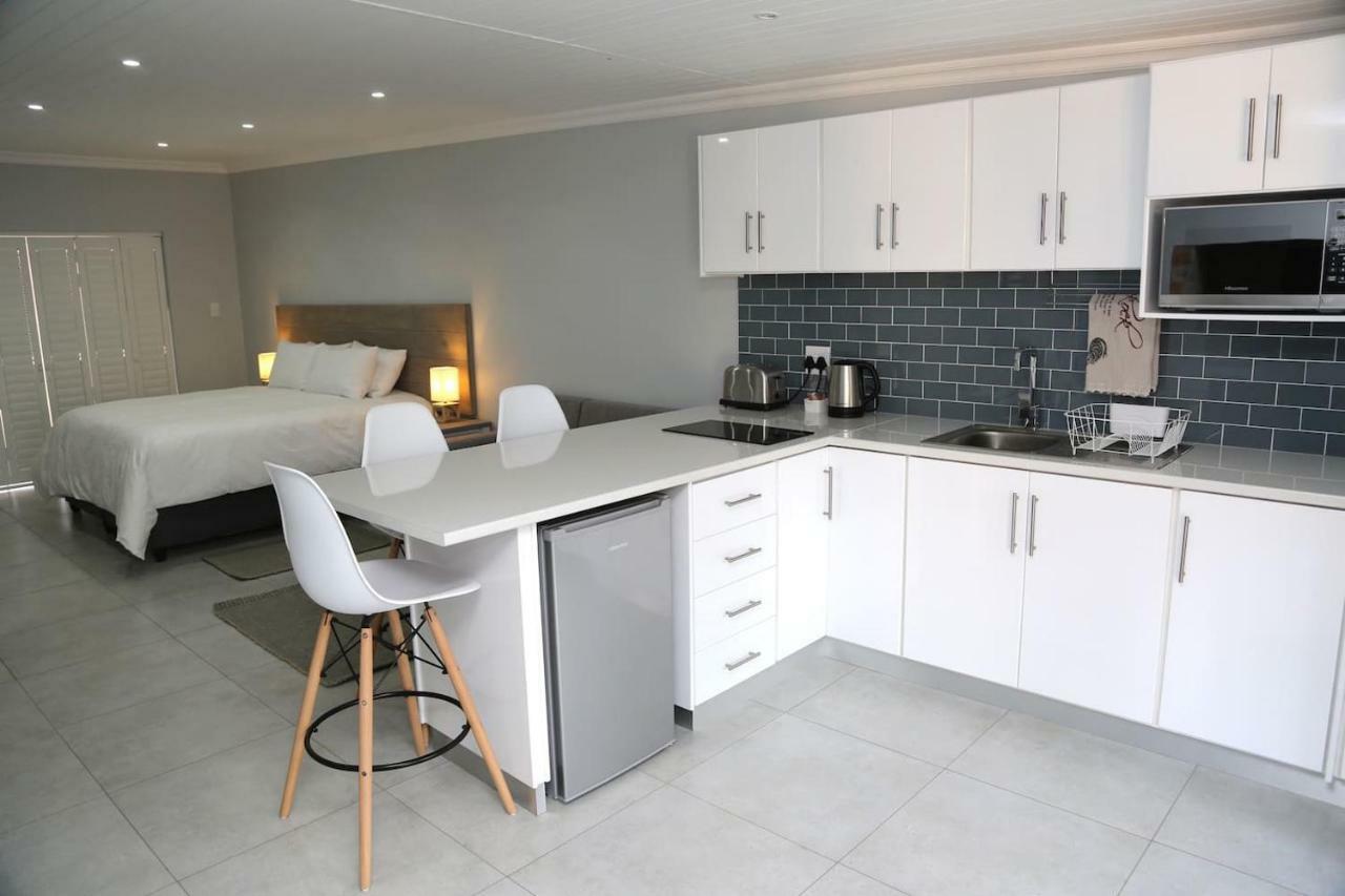 Mchaven @ 8 Apartment Swellendam Bagian luar foto