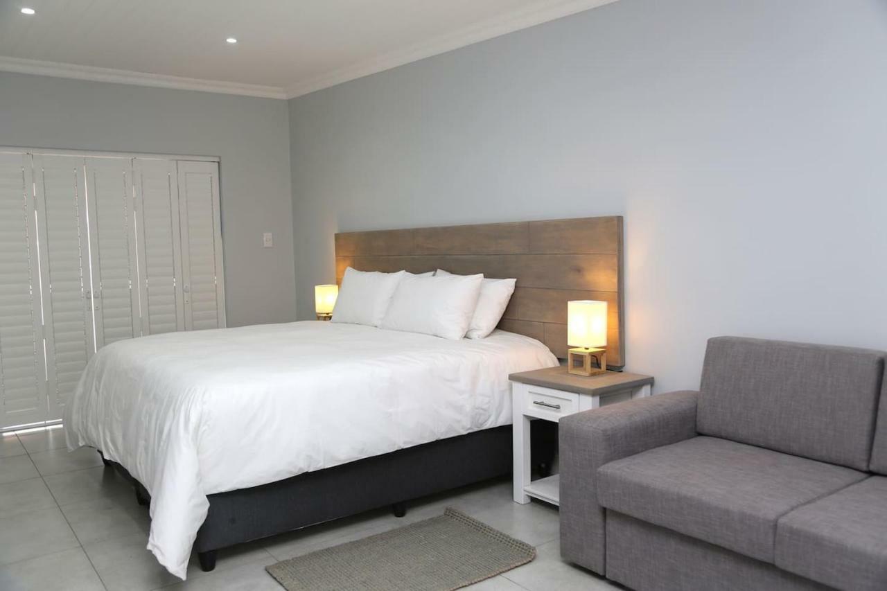 Mchaven @ 8 Apartment Swellendam Bagian luar foto