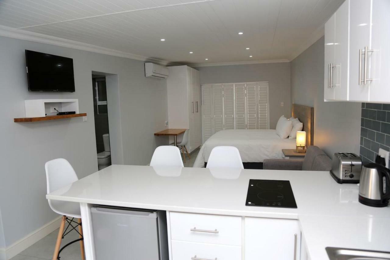 Mchaven @ 8 Apartment Swellendam Bagian luar foto