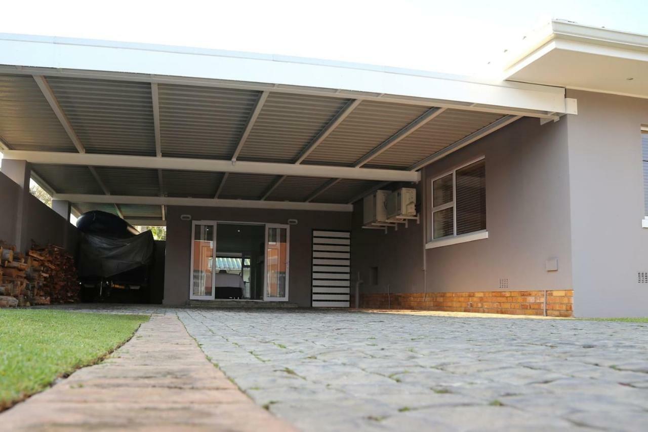 Mchaven @ 8 Apartment Swellendam Bagian luar foto